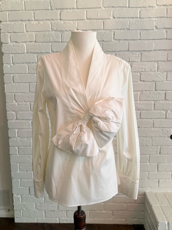 St. John Tops - Stylish Bow-Front White Shirt